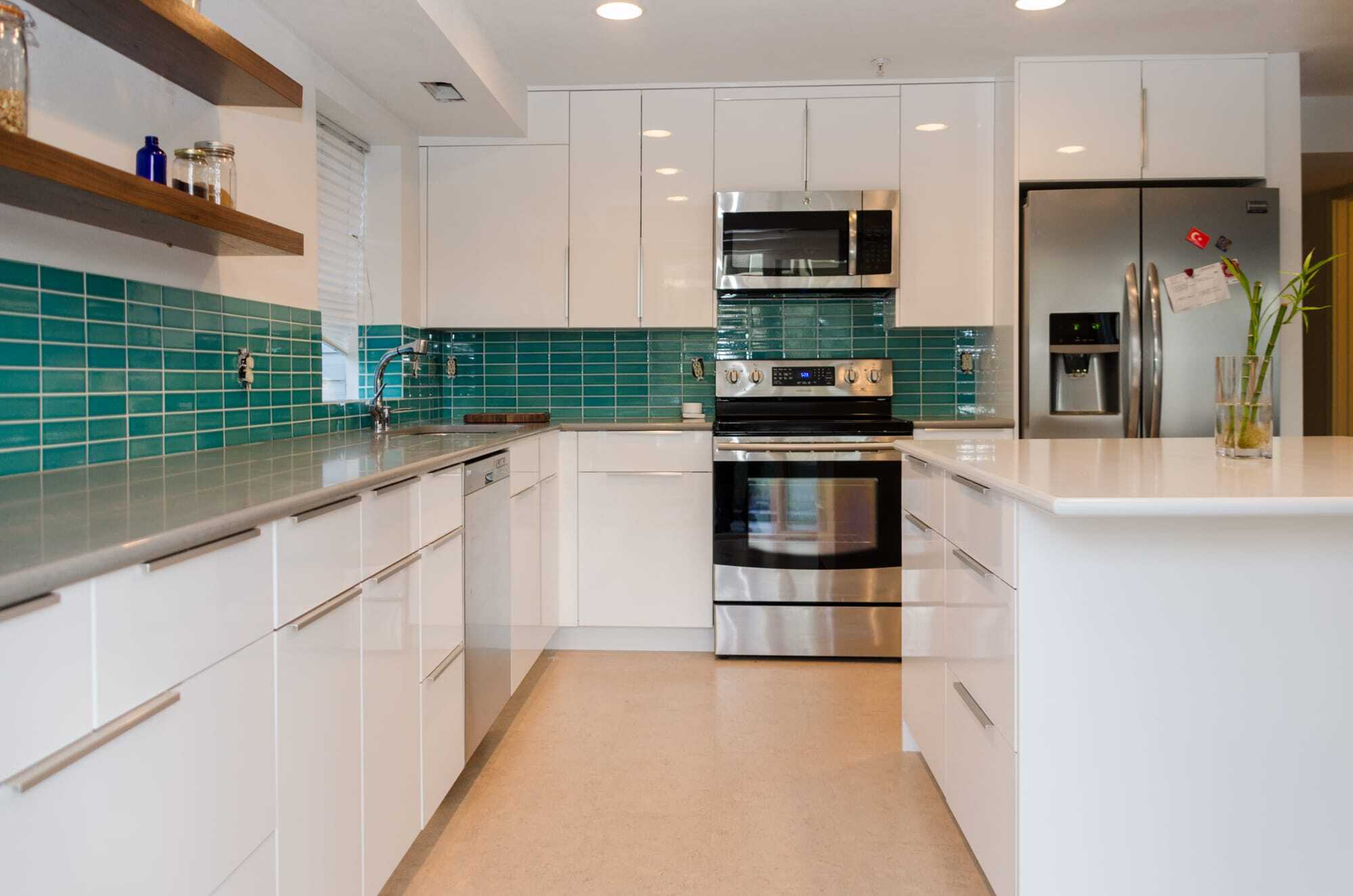 white kitchen layout