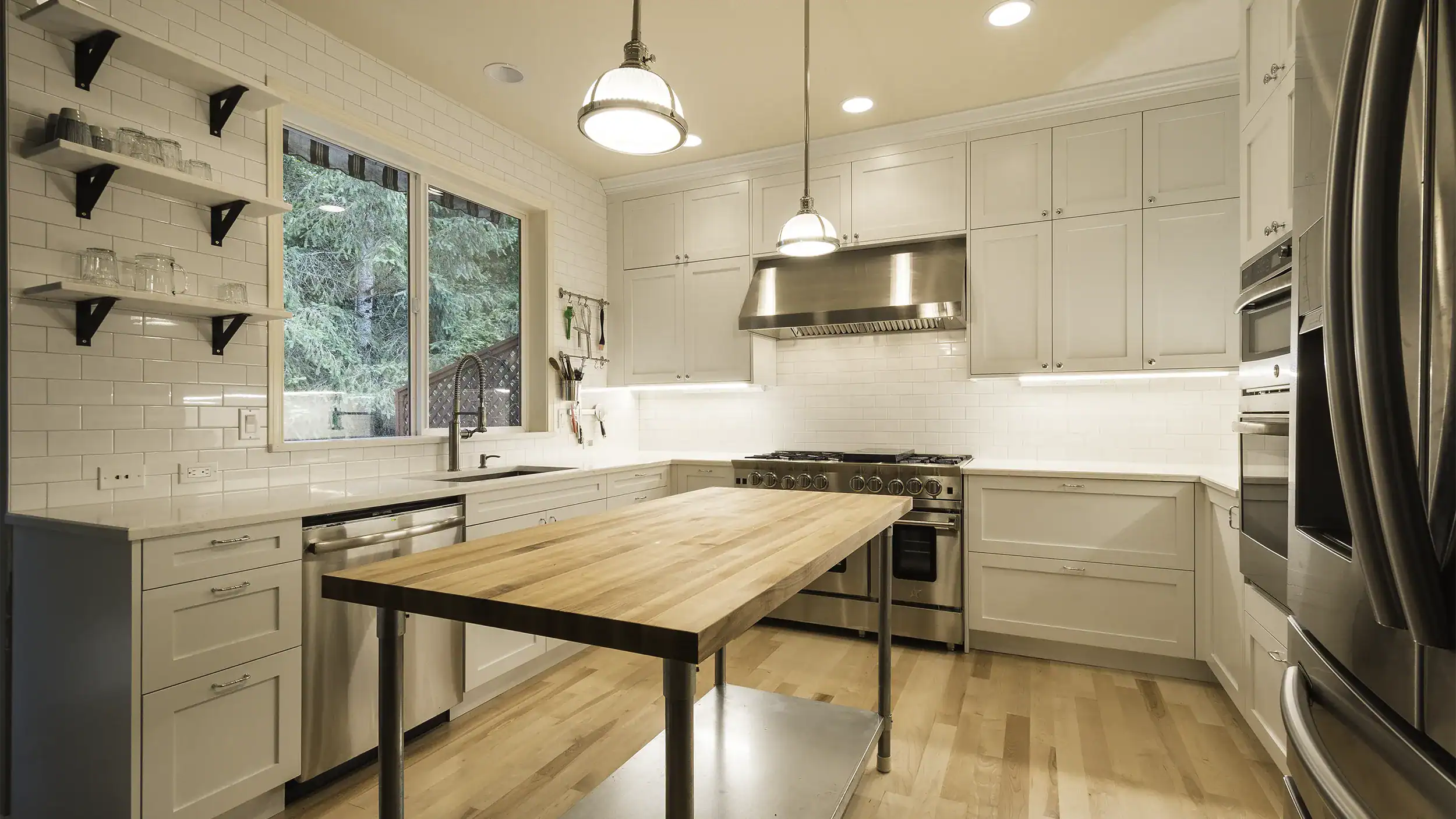 Redmond kitchen remodel with white shaker cabinets