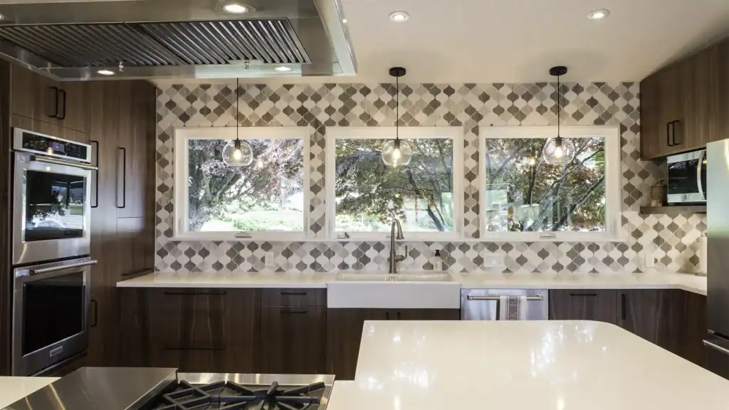Arabesque tile backsplash with neutral Moroccan pattern